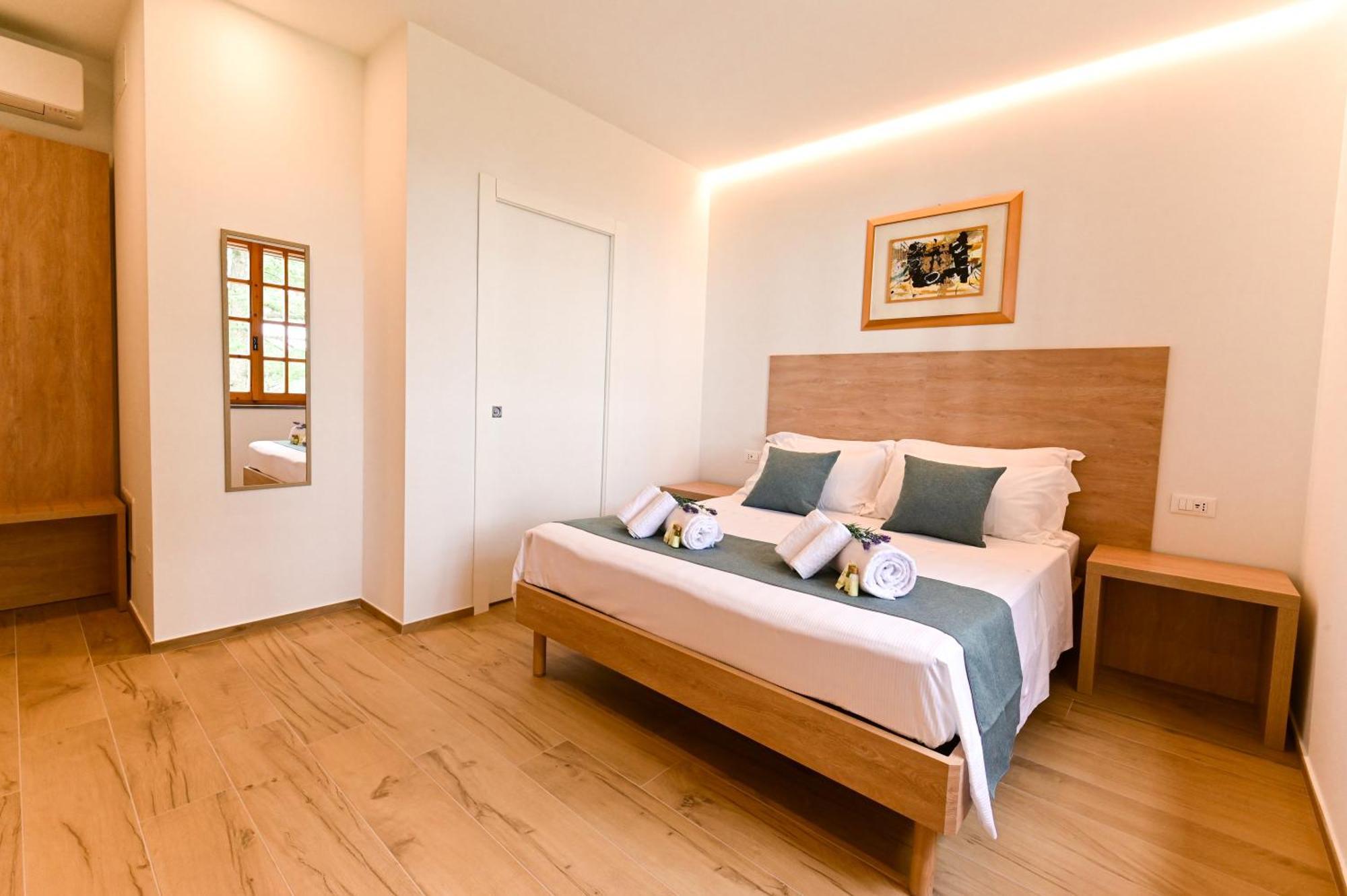 Villa Lucilla - B&B Rooms And Pool Potenza Picena Esterno foto