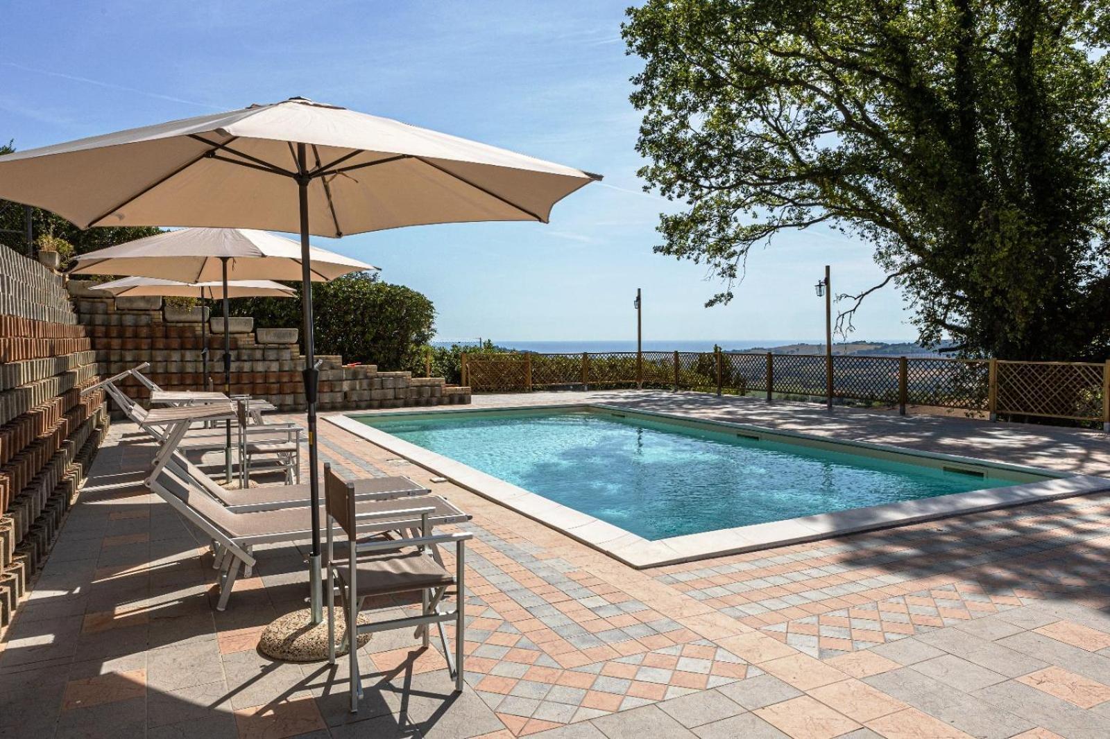 Villa Lucilla - B&B Rooms And Pool Potenza Picena Esterno foto