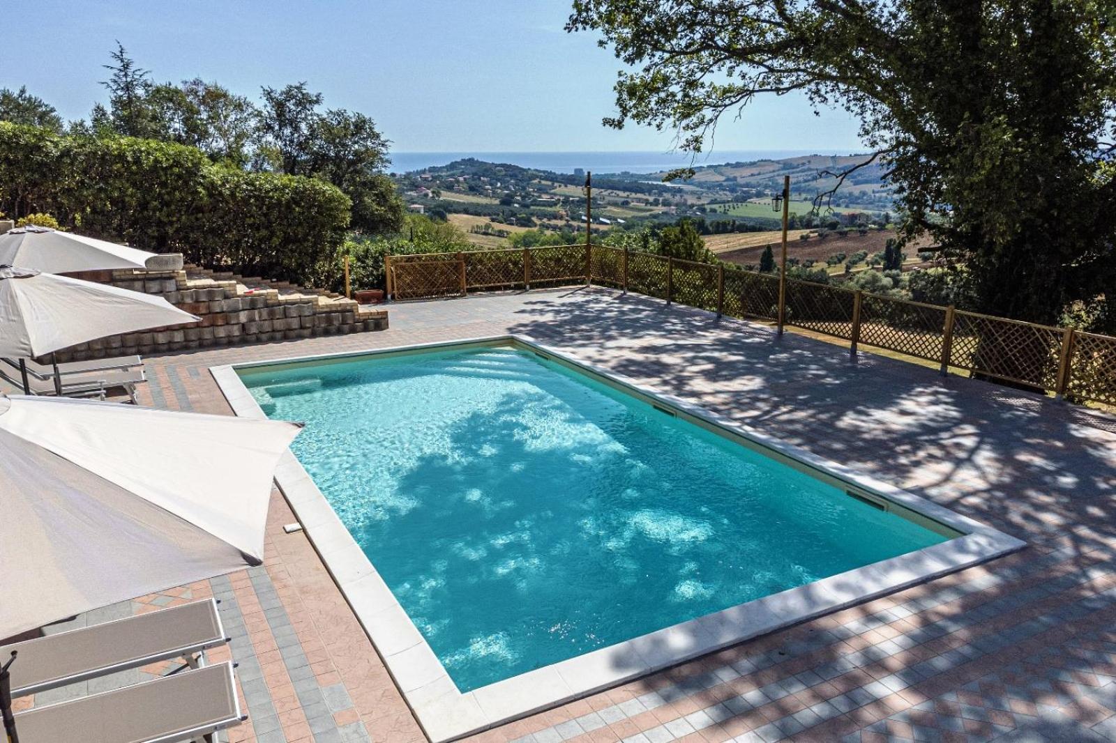 Villa Lucilla - B&B Rooms And Pool Potenza Picena Esterno foto